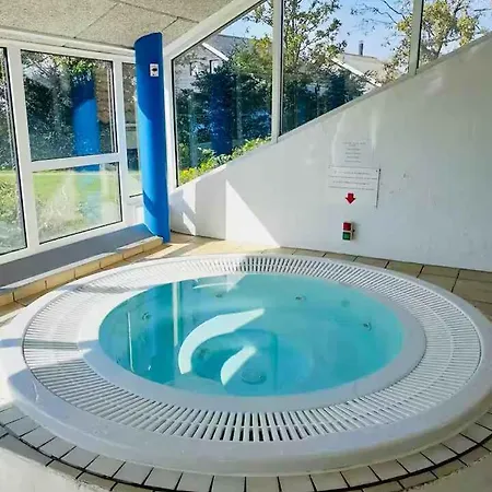 Cozy With Water Park And Apartmán